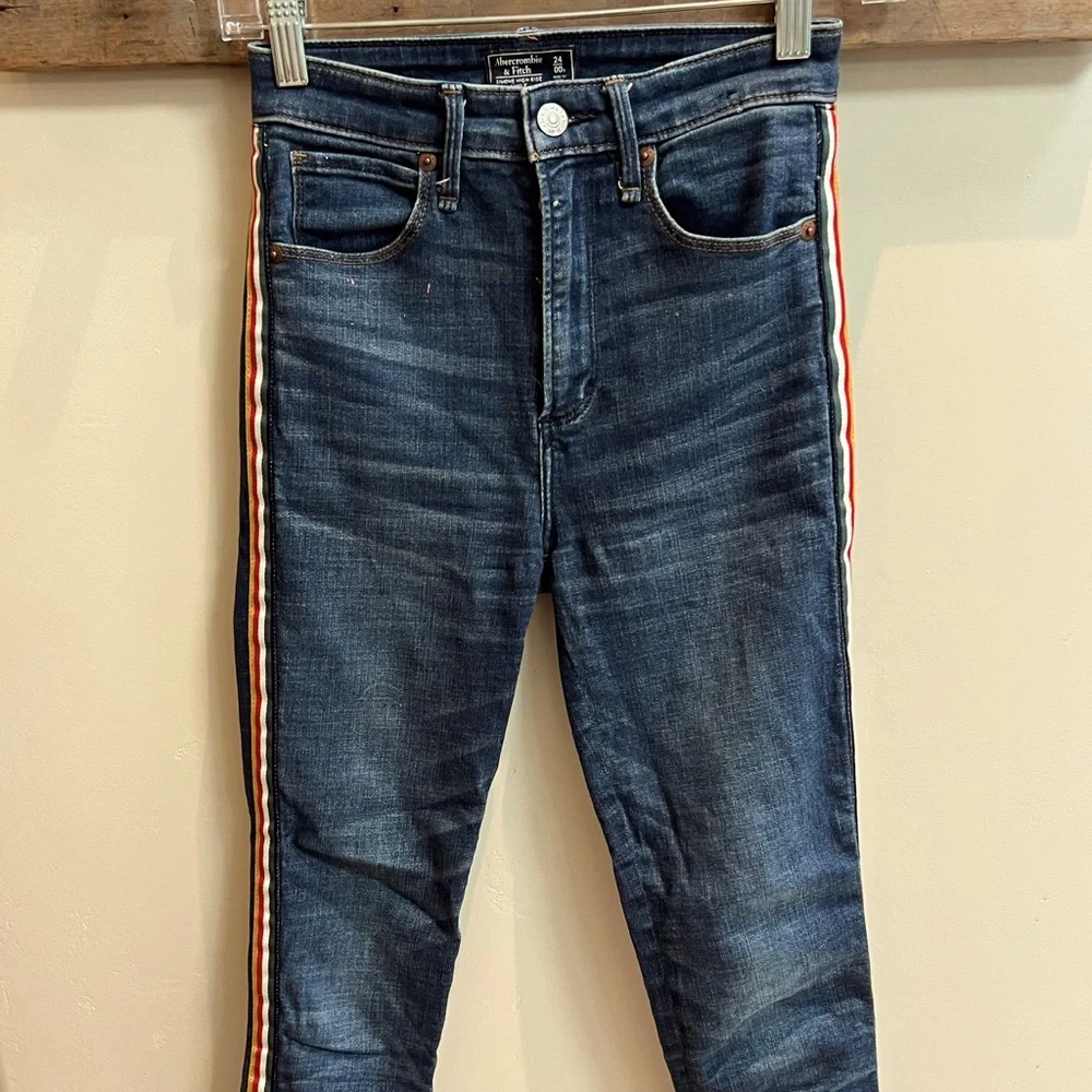 Simone High Rise Ankle Jean